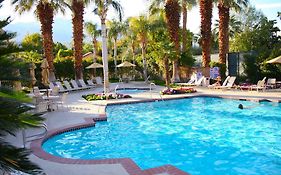 Palm Springs Oasis Resort
